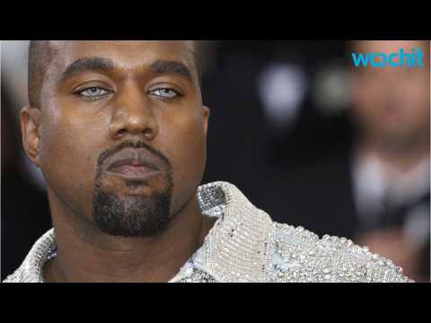VIDEO : Fans Celebrate Kanye West Concert Despite Cancellation