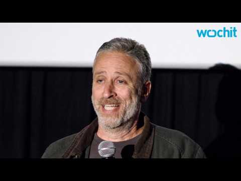 VIDEO : Jon Stewart Makes Cameo on Samantha Bee's 'Full Frontal?