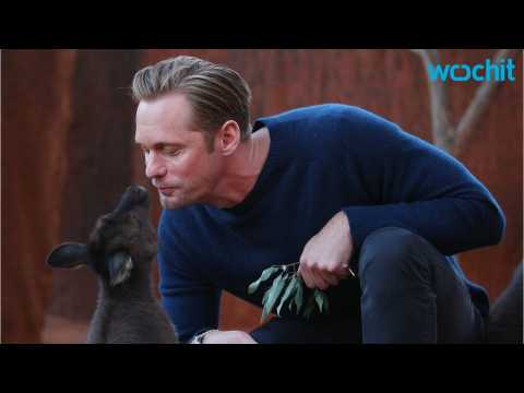 VIDEO : Alexander Skarsgard Gets Cuddly With Wildlife