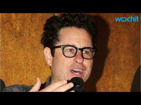 VIDEO : Who Convinced J.J. Abrams to Direct 'Star Wars: The Force Awakens'?