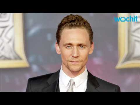 VIDEO : Are Tom Hiddleston and Taylor Swift a Couple?