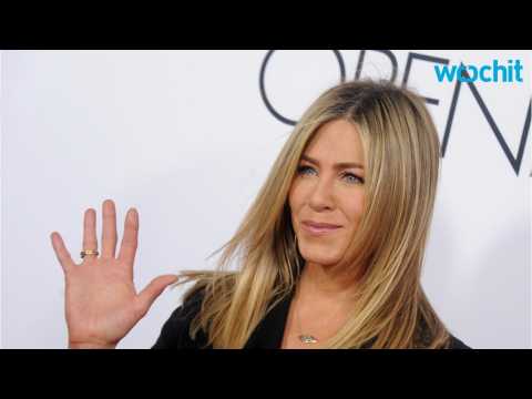 VIDEO : Jennifer Aniston?s Publicist Blows Off Baby Rumors