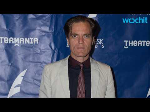 VIDEO : Michael Shannon Performs 'Here Comes Your Man' On Lip Sync Battle