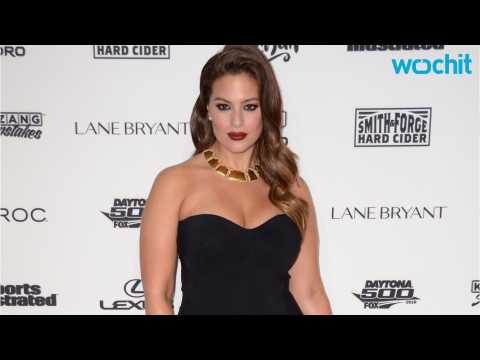 VIDEO : Ashley Graham On Amy Schumer Being A Hypocrite
