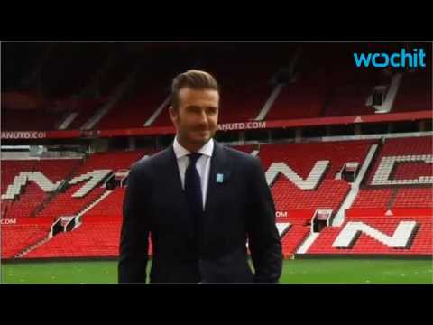 VIDEO : David Beckham Stays Cool In This All-Black, Summer-Proof Look