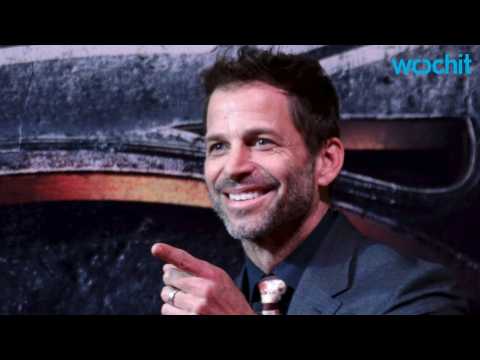 VIDEO : Zack Snyder Teases New Look for Superman In Justice League