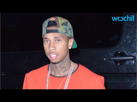 VIDEO : Kylie Jenner & Tyga at Kanye West's 