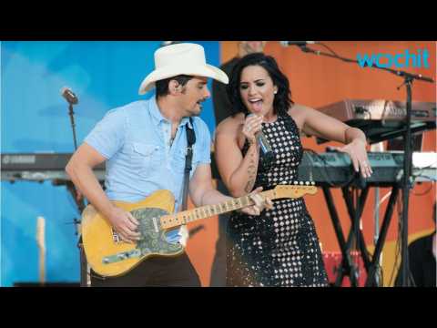 VIDEO : Brad Paisley and Demi Lovato Take on 'GMA' in New Duet