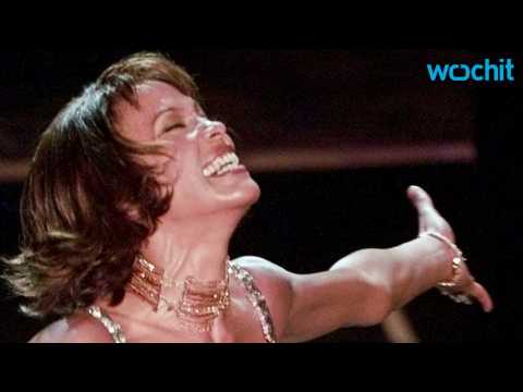 VIDEO : Judge Bans Whitney Houston's Family From Selling Her Emmy Award
