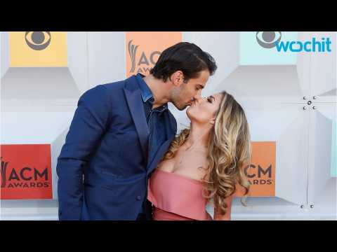 VIDEO : Jessie James Decker Wants To Heat Things Up With Hubby Eric Decker