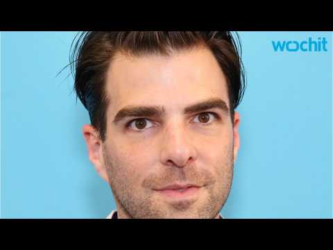 VIDEO : Zachary Quinto and Naked Cindy Crawford Recreate 