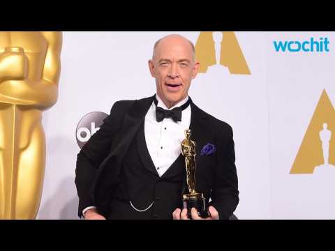 VIDEO : J.K. Simmons Shows Off New Rock Hard 'Justice League' Bod