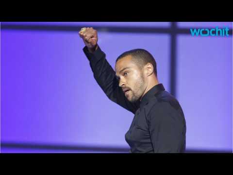 VIDEO : Actor Jesse Williams Inspires at BET Awards