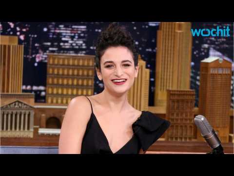 VIDEO : Get To Know Jenny Slate