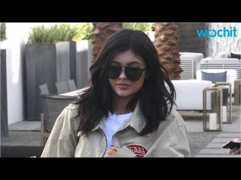 VIDEO : Kylie Jenner, and Other Celebrity Women Succeed in Business