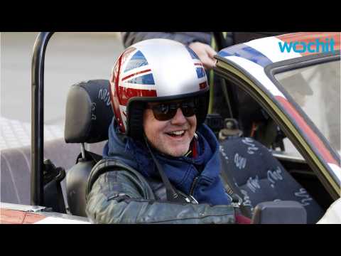 VIDEO : Chris Evans Announces He Is Stepping Down From Hosting 'Top Gear'