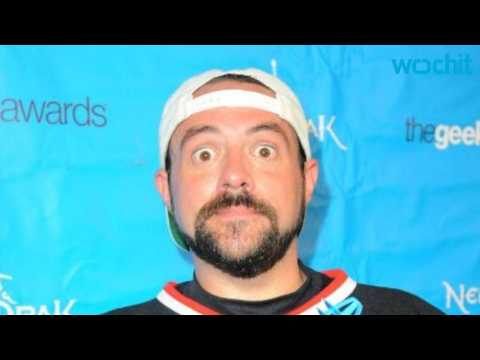 VIDEO : Kevin Smith to Direct Season 3 Episode of 'The Flash'