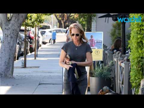 VIDEO : Barista Thought Helen Hunt Was Jodie Foster