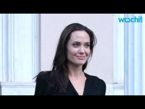 VIDEO : Professor Angelina Jolie?