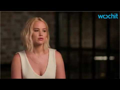 VIDEO : Jennifer Lawrence's Publicist Isn't Too Happy With Her