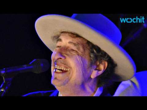 VIDEO : Bob Dylan Hits 75th Birthday With No Signs of Slowing Down