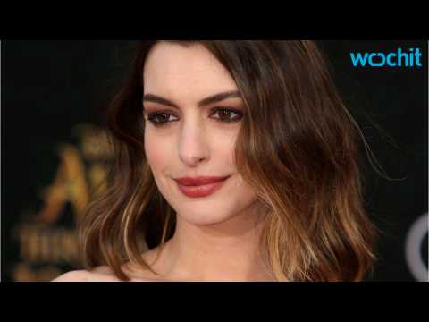 VIDEO : Why Was Anne Hathaway Crying At The Gym?