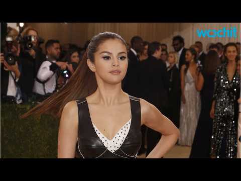 VIDEO : Selena Gomez's Vogue cover sparks Louis Vuitton rumors