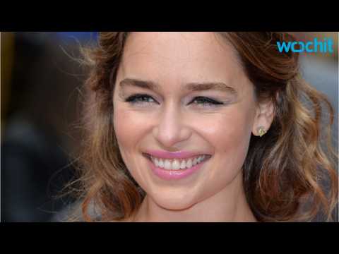 VIDEO : Emilia Clarke Pranks Castmembers...With MmmBop