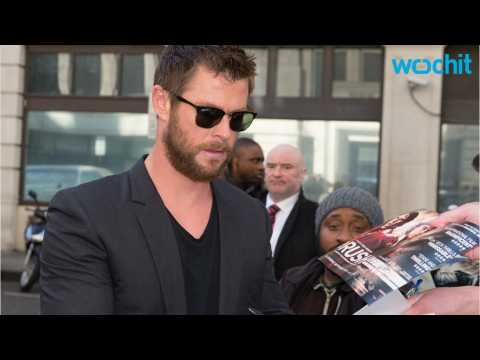 VIDEO : Ghostbusters Girls Are In Love With Chris Hemsworth