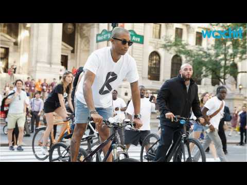 VIDEO : Green-Haired Pharrell Williams Spends a Day on a Bike Tour of NYC?s Various G-Star Stores