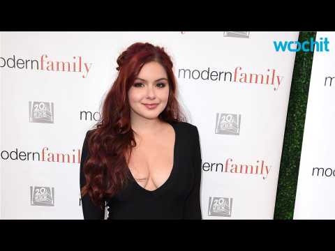 VIDEO : Ariel Winter Shows Off Some Serious Underboob at Her Graduation Party