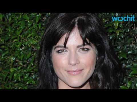 VIDEO : Selma Blair Removed From Flight Following an Alleged Mid-Flight Outburst