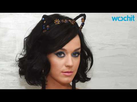 VIDEO : Is Katy Perry Throwing Shade at Swifty With New Perfume?