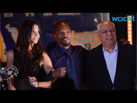 VIDEO : Katie Holmes and Jamie Foxx are Officially Official
