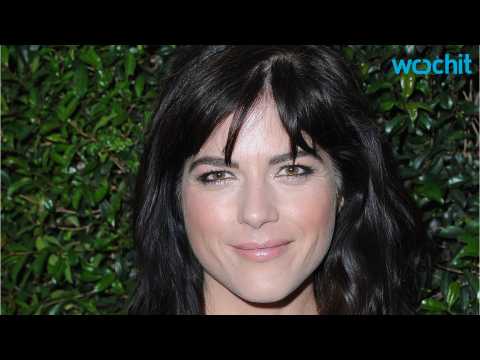 VIDEO : Selma Blair Says She is Sorry for Mid-Flight Rant