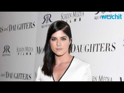 VIDEO : Selma Blair Issues Apology for Airplane Outburst