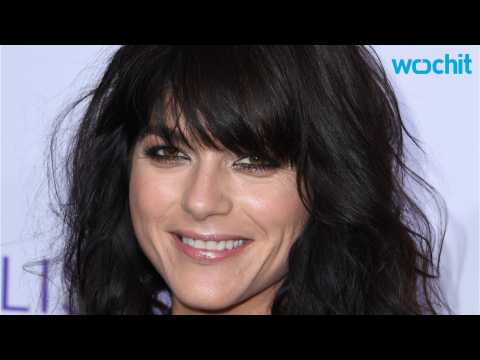 VIDEO : Selma Blair Says Mixed Alcohol With Medication Caused Airplane Outburst