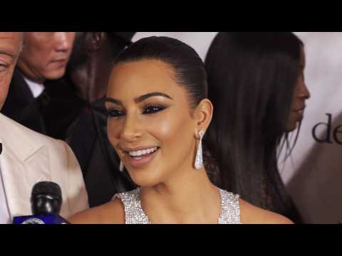 VIDEO : Kim Kardashian and Kanye West plan $10 million lawsuit