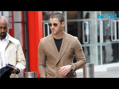 VIDEO : Nick Jonas' Next-Level Suit Is Your New Tailoring Inspiration
