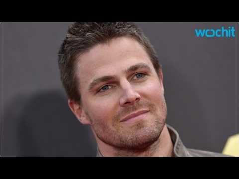 VIDEO : Stephen Amell Talks Arrow Movie?