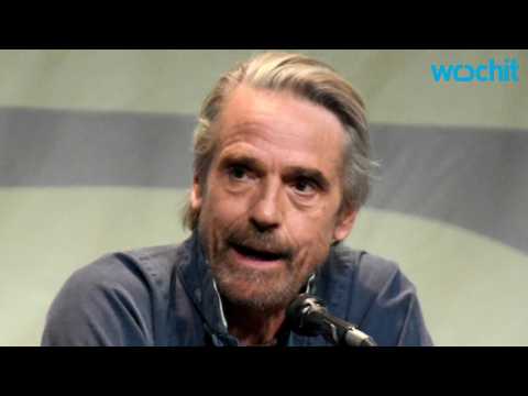 VIDEO : Jeremy Irons Says Batman V Superman: Dawn of Justice Was Very Muddled