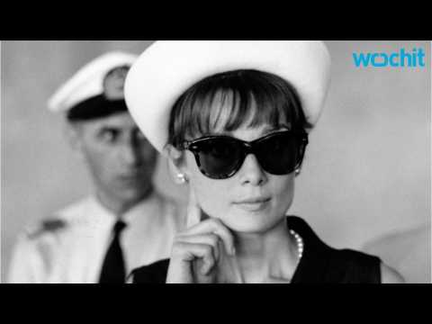 VIDEO : Audrey Hepburn's Letters Go To Auction