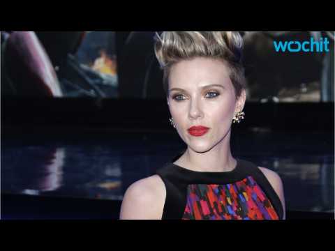 VIDEO : Scarlett Johansson Sets Record as Top-Grossing Actress