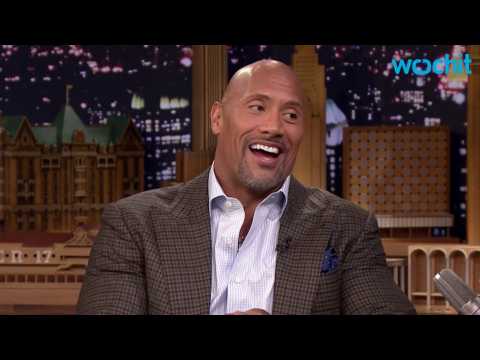 VIDEO : The Rock Receives Hollywood Walk of Fame Star