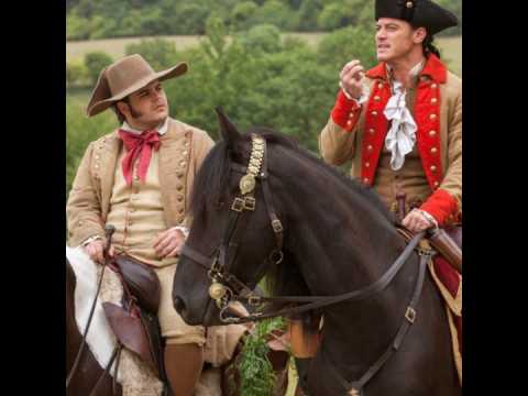 VIDEO : Josh Gad Stole Prop From Film Set