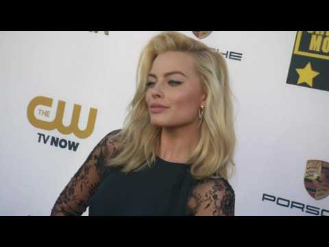VIDEO : Margot Robbie Will Pay Maid Marian In The New Robin Hood movie