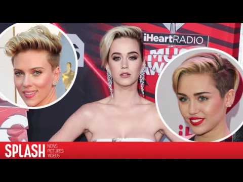 VIDEO : Pourquoi Katy Perry a copié le look de Miley Cyrus et Scarlett Johansson