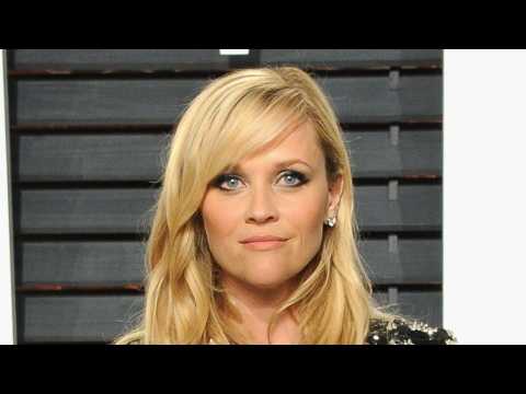 VIDEO : Reese Witherspoon and Daughter Ava Phillippe Are Twinning Hard