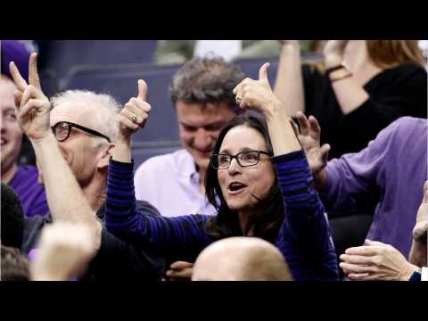 VIDEO : Julia Louis-Dreyfus And Husband To Attend March Madness
