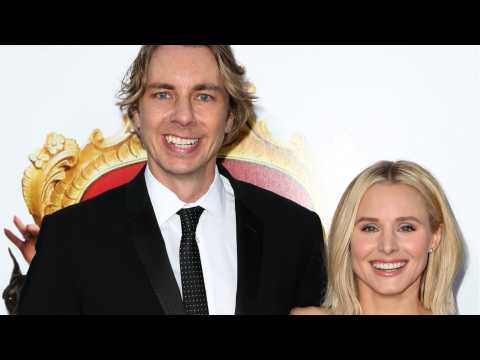 VIDEO : Dax Shepard Gets Bumped By Bell